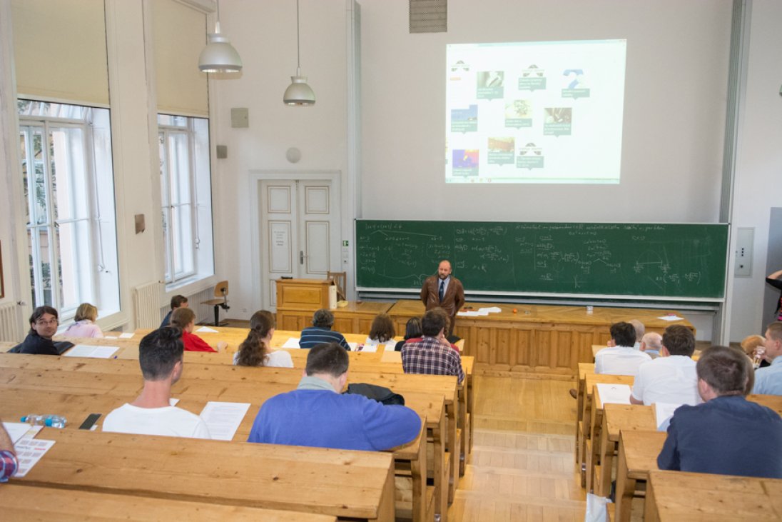 Zápis z 1. schůze Matfyz Alumni konané 2.10.2015